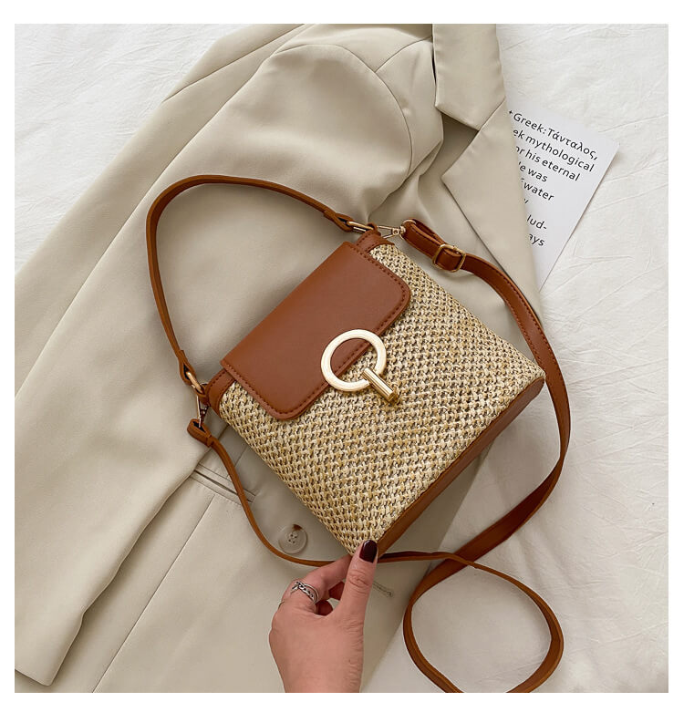 Chic Straw Woven Bucket Bag l LOONFUNG